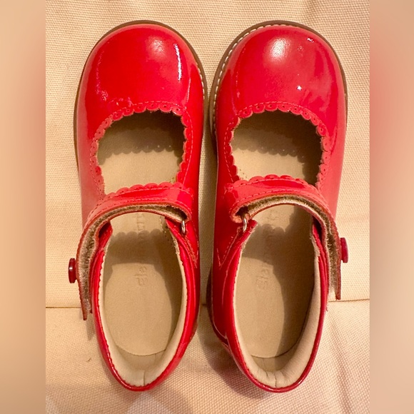 Mary Jane Patent Red leather Elephantito shoes. New in box - Picture 4 of 6